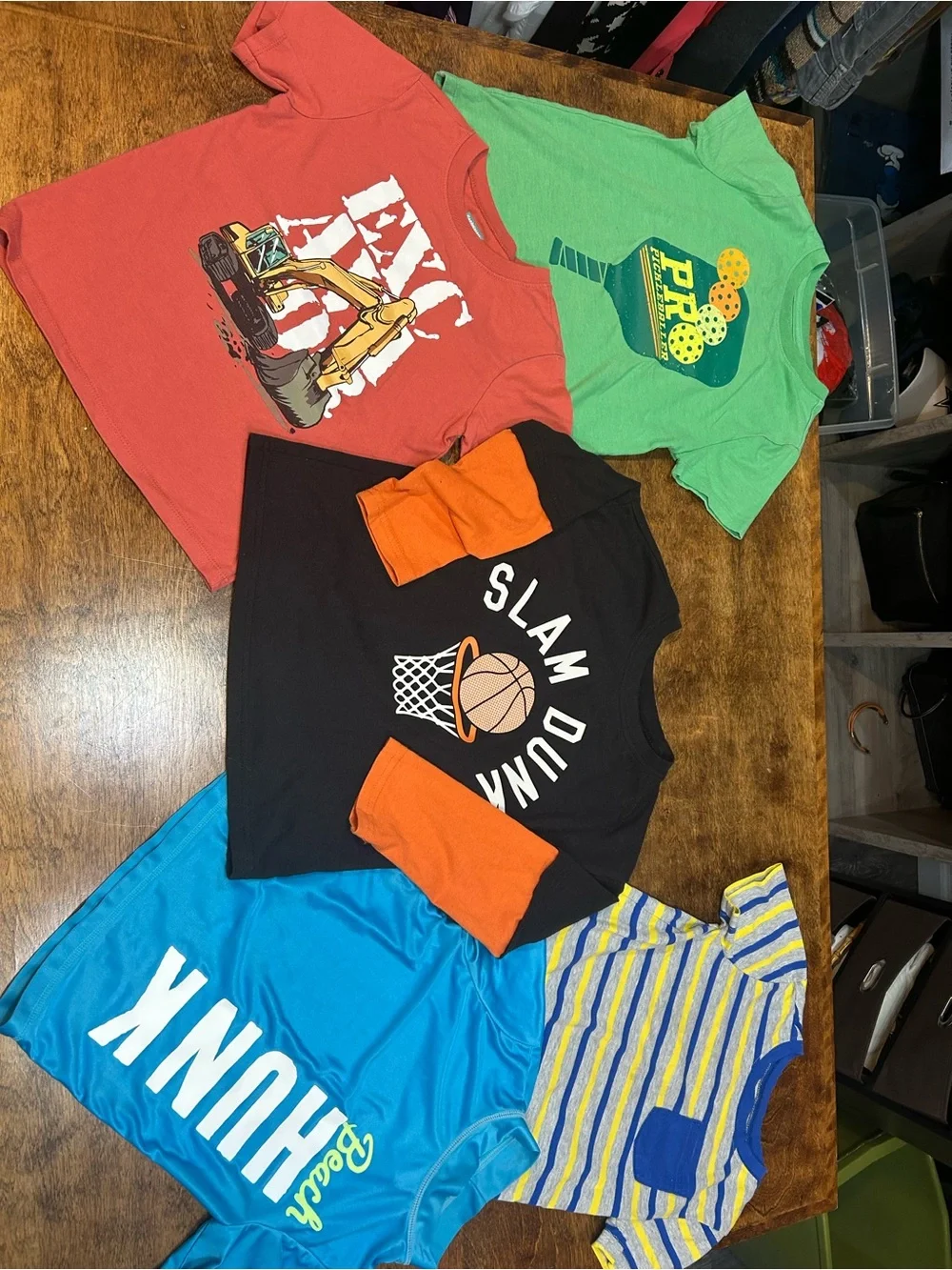 Toddler bundle of T-shirts Size 4/5
